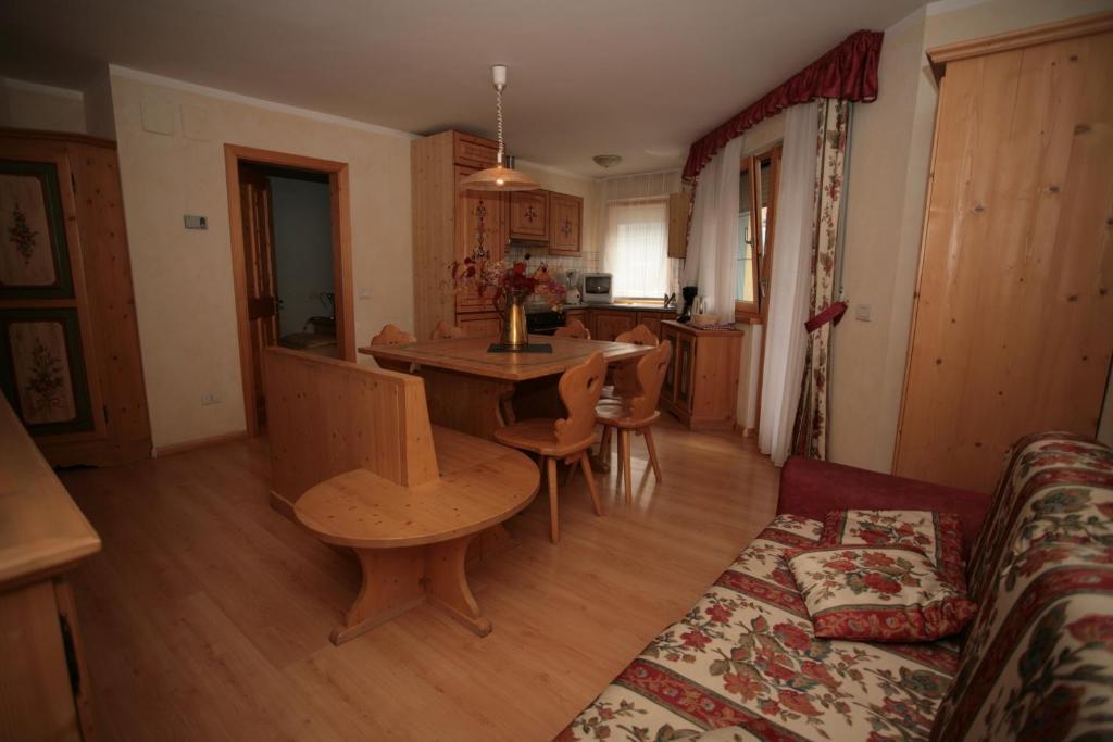 Casa Maurivan Canazei Habitación foto